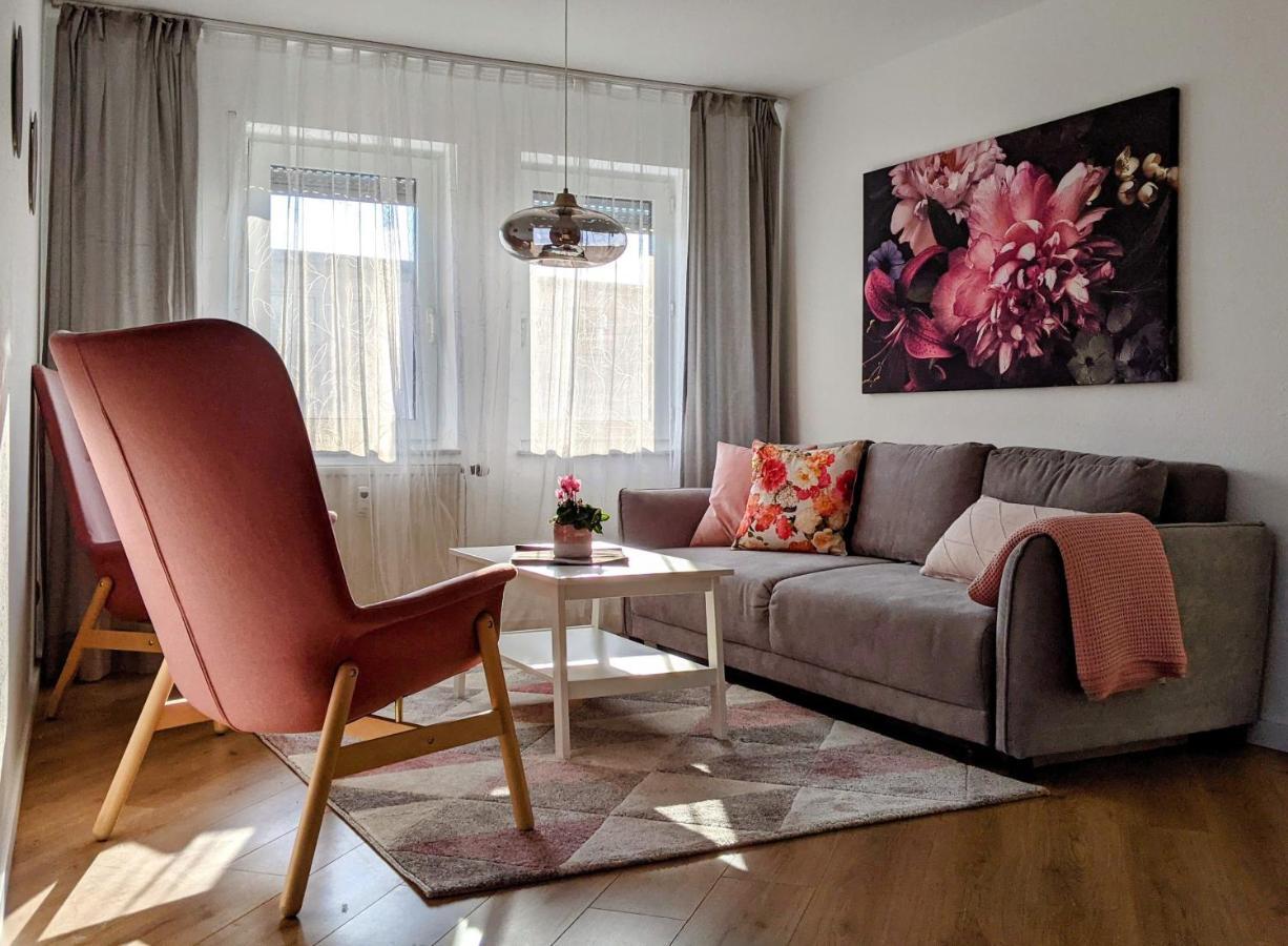 Cozy Apartment With Parking Garage Near Outlet Метцинген Экстерьер фото